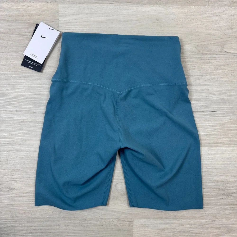 Nike Zenvy High Waisted 8